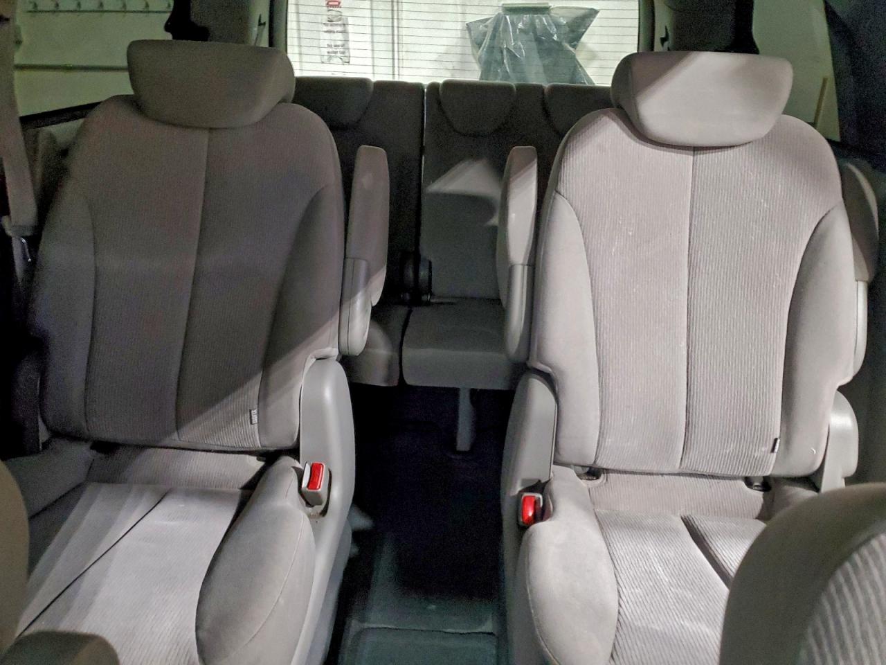 2009 KIA SEDONA LX photo 10