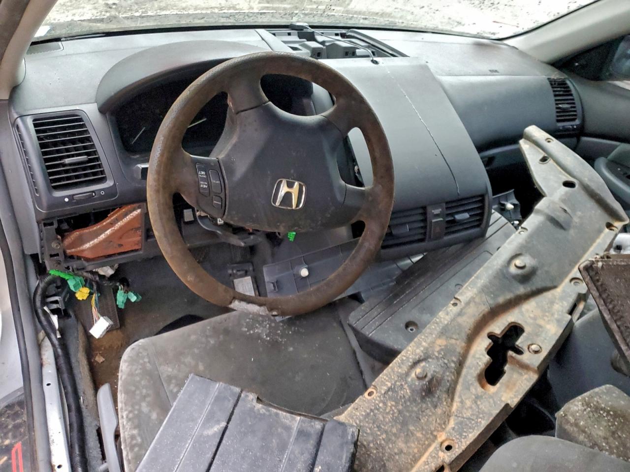 2006 HONDA ACCORD photo 8