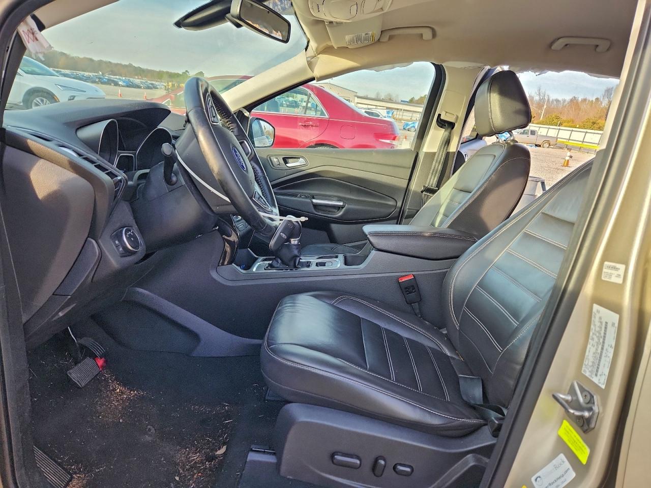 2017 FORD ESCAPE TITANIUM photo 7