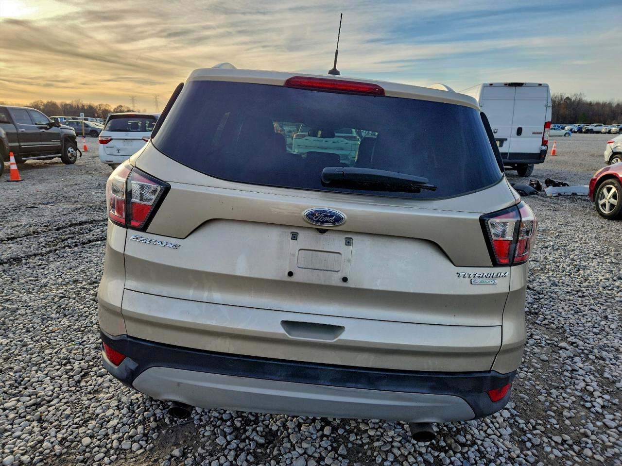 2017 FORD ESCAPE TITANIUM photo 6