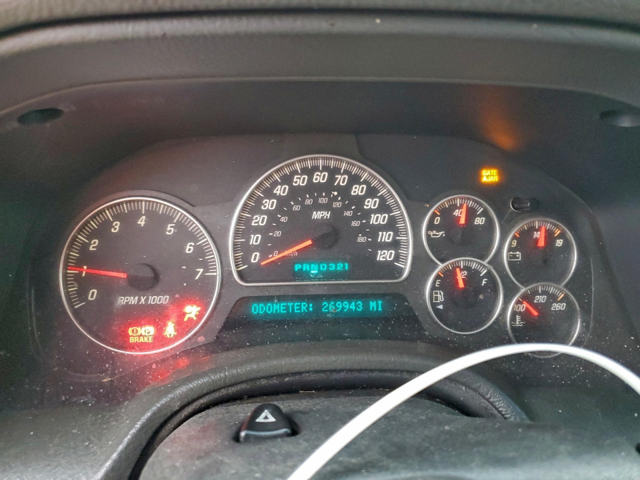 2004 GMC ENVOY photo 9