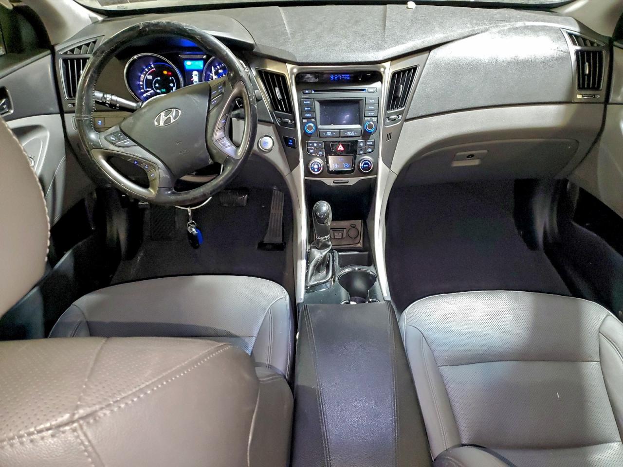 2015 HYUNDAI SONATA photo 8