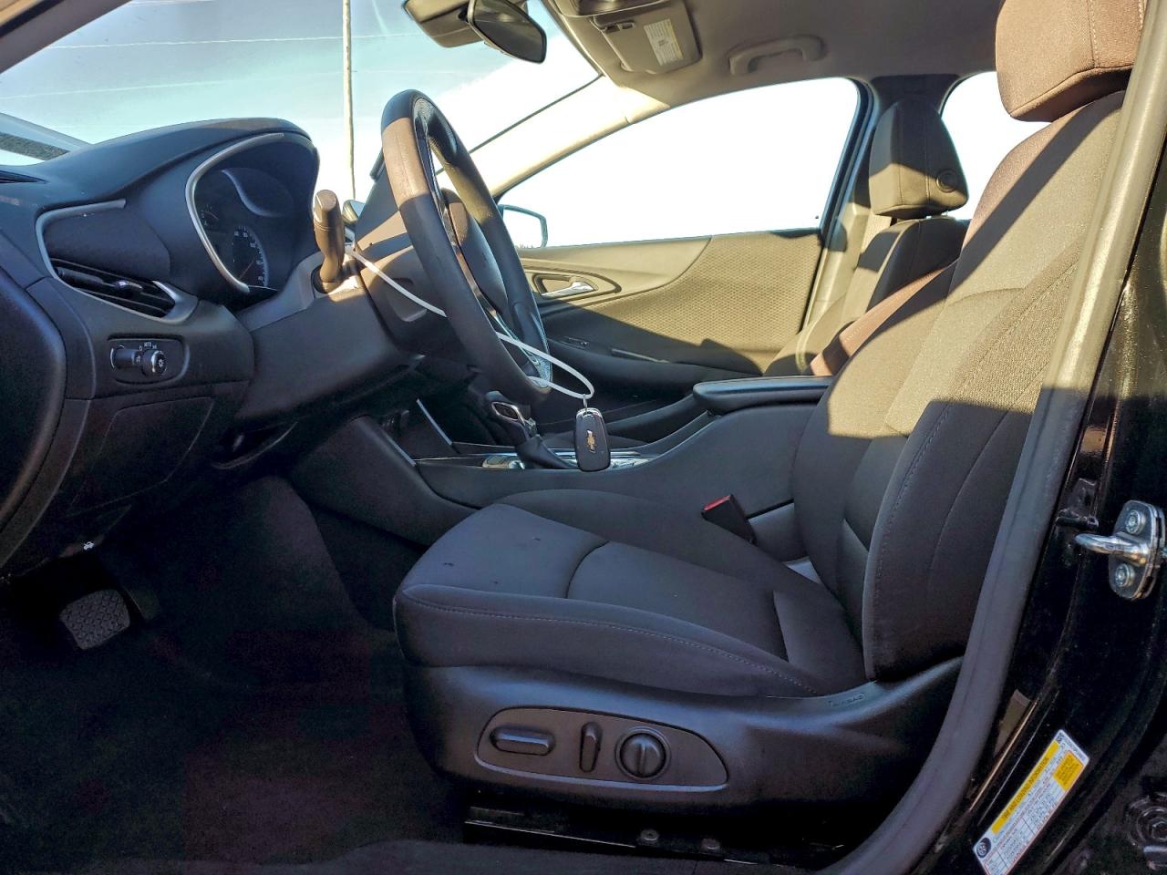 2023 CHEVROLET MALIBU LT photo 7
