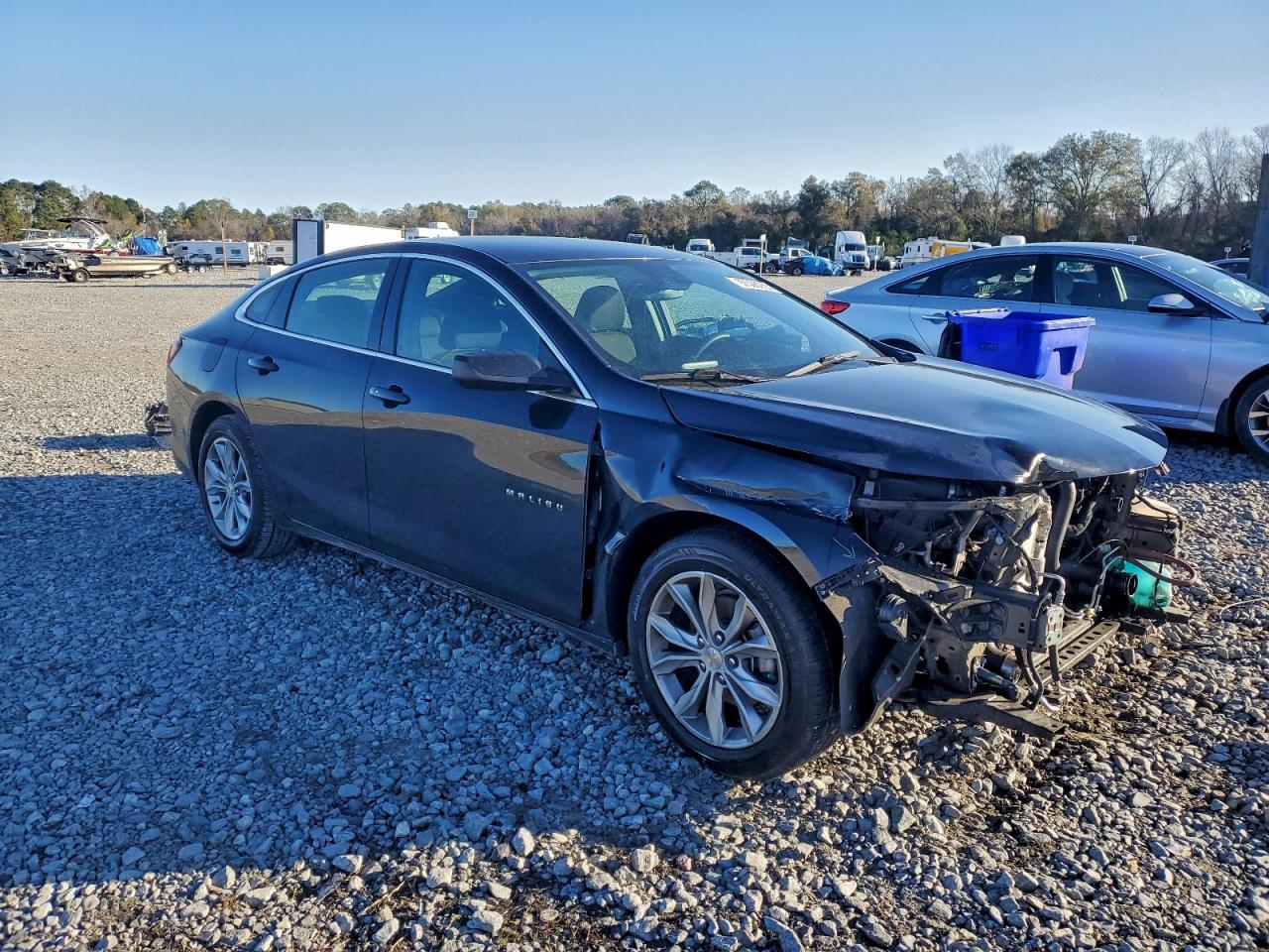 2023 CHEVROLET MALIBU LT photo 4