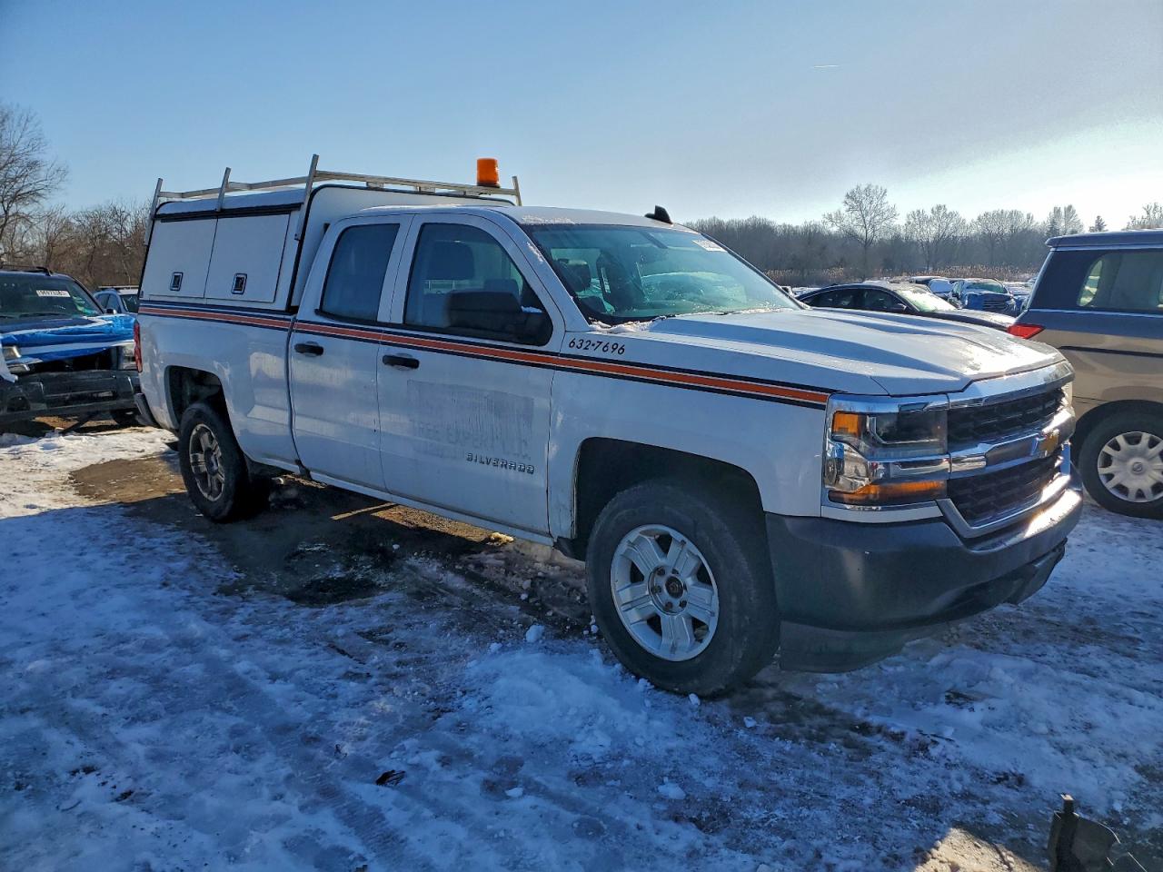 2017 CHEVROLET SILVERADO K1500 photo 4
