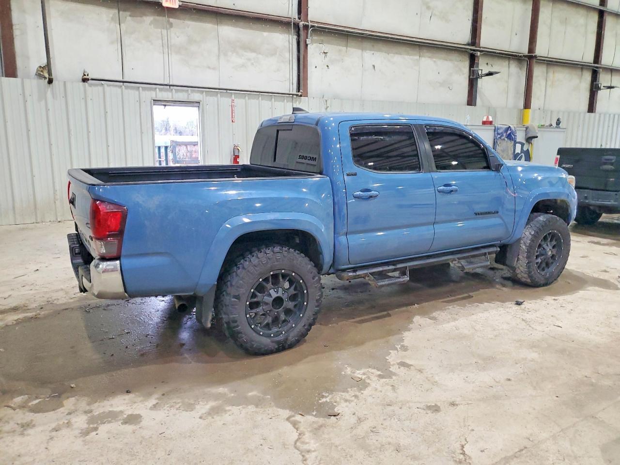 2019 TOYOTA TACOMA DOUBLE CAB photo 3