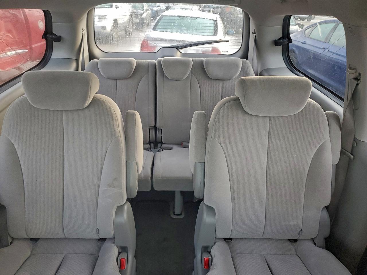 2008 KIA SEDONA EX photo 28