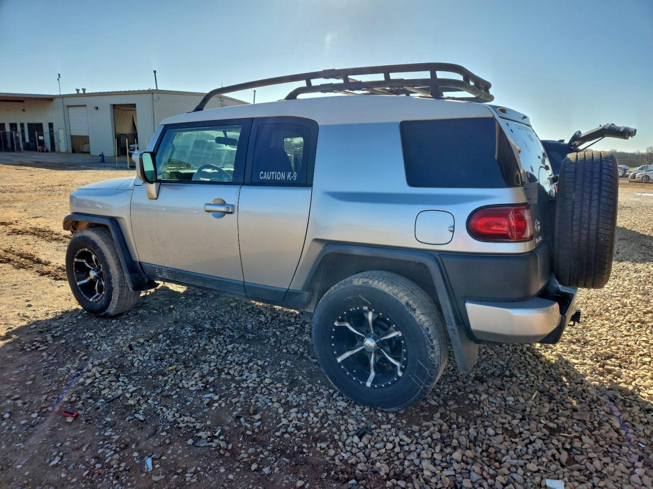 2007 TOYOTA FJ CRUISER photo 2