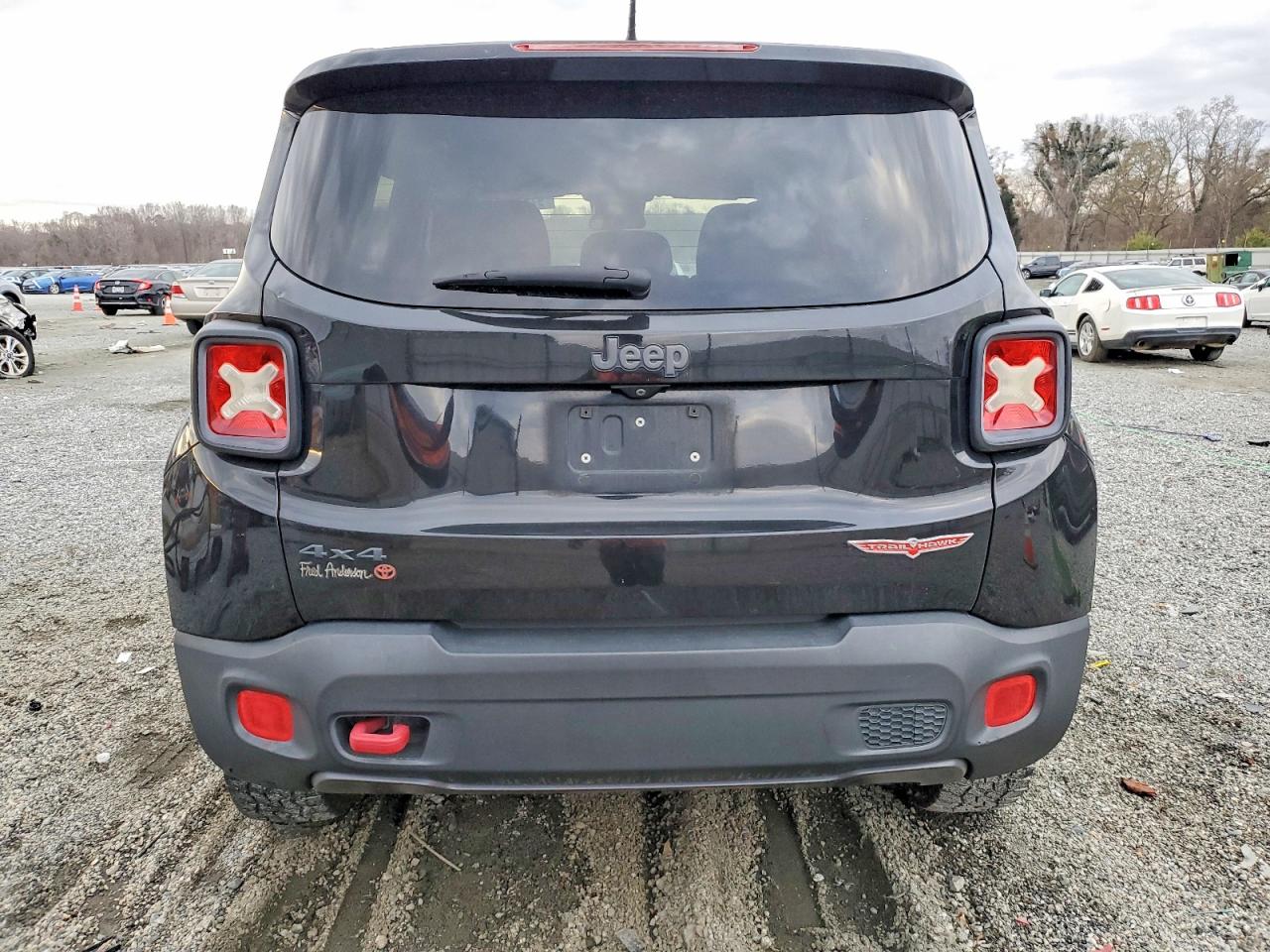 2015 JEEP RENEGADE TRAILHAWK photo 6