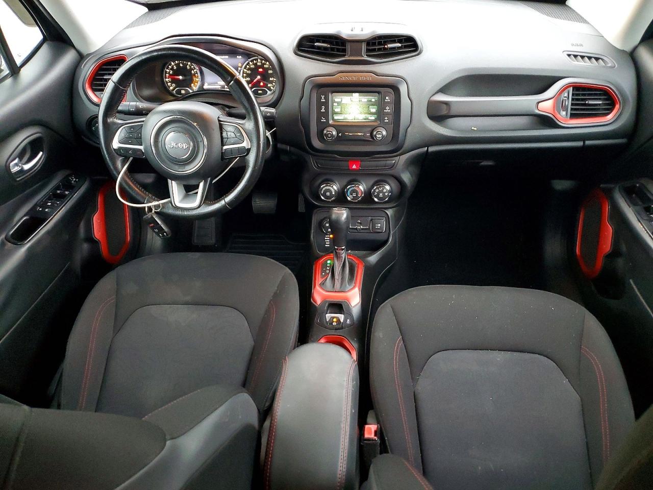 2015 JEEP RENEGADE TRAILHAWK photo 8