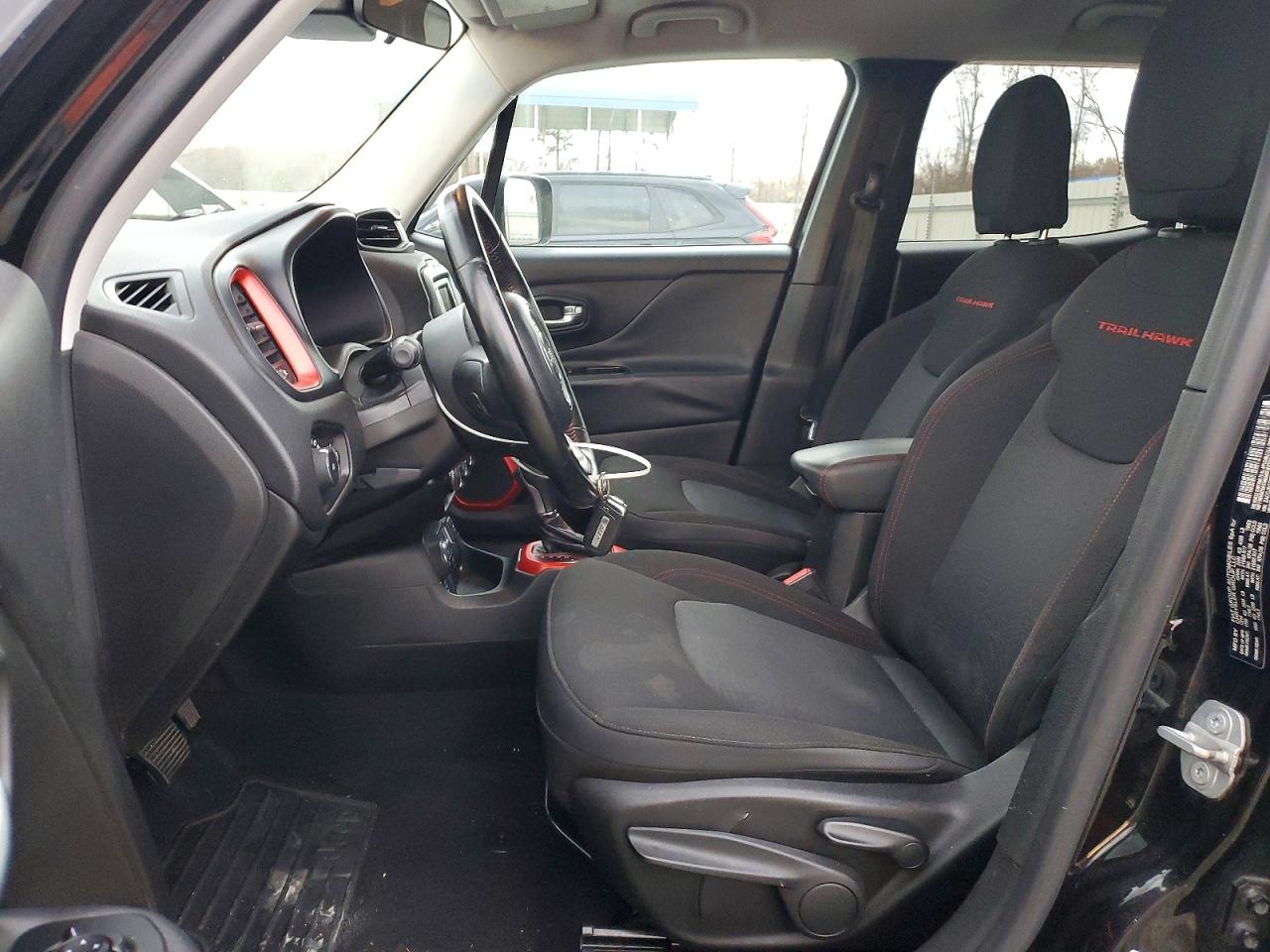 2015 JEEP RENEGADE TRAILHAWK photo 7