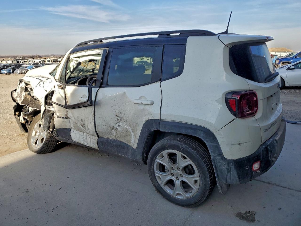 2023 JEEP RENEGADE LIMITED photo 2