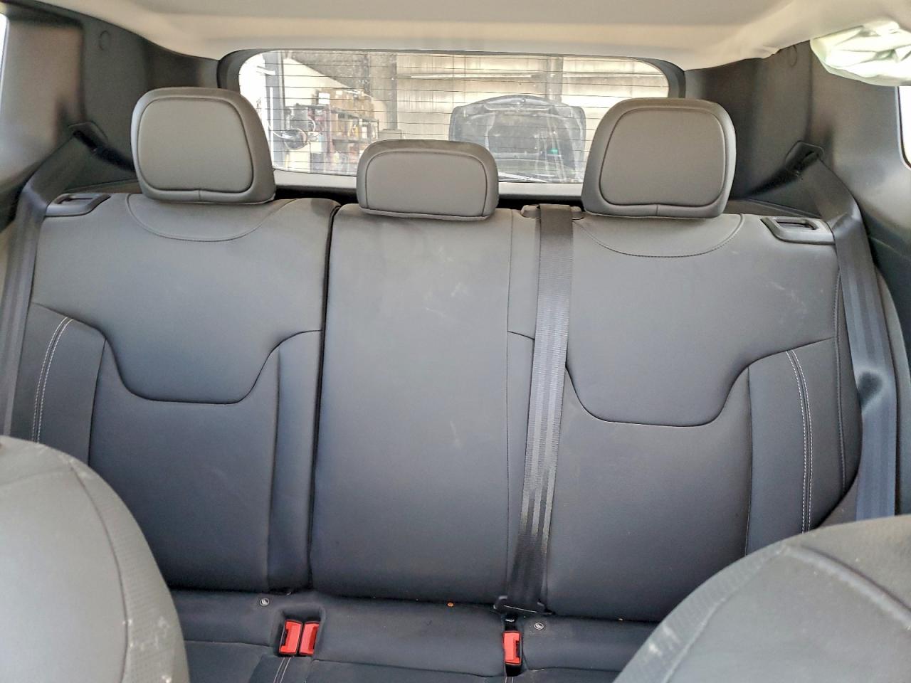 2023 JEEP RENEGADE LIMITED photo 10