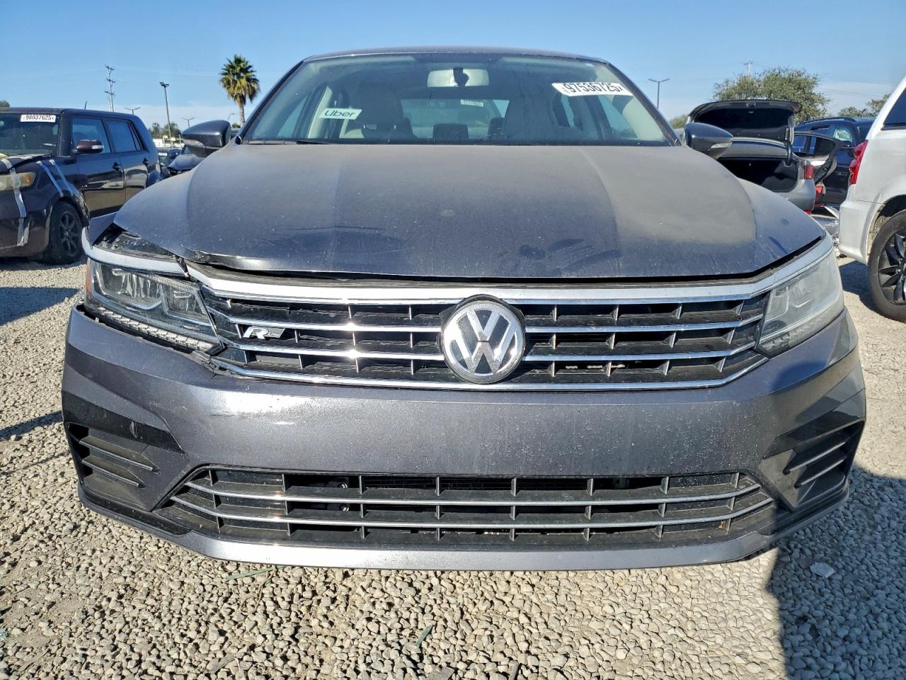 2017 VOLKSWAGEN PASSAT R-LINE photo 5