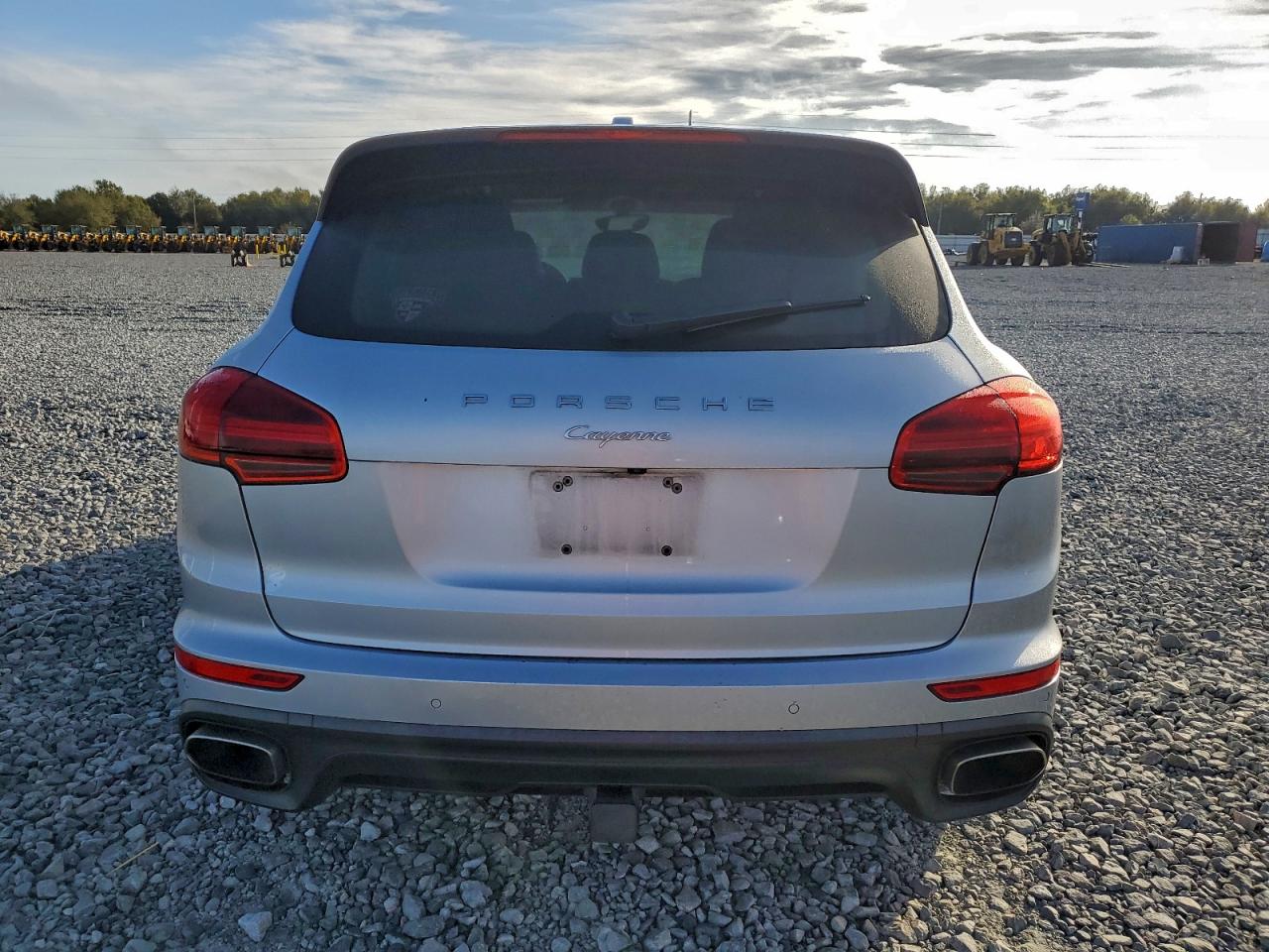 2018 PORSCHE CAYENNE photo 6