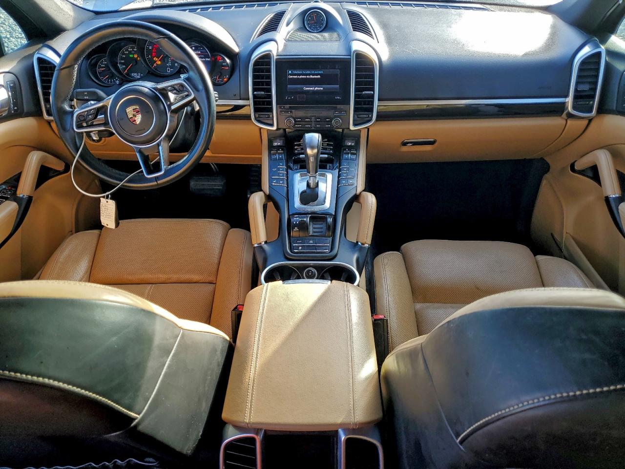 2018 PORSCHE CAYENNE photo 8
