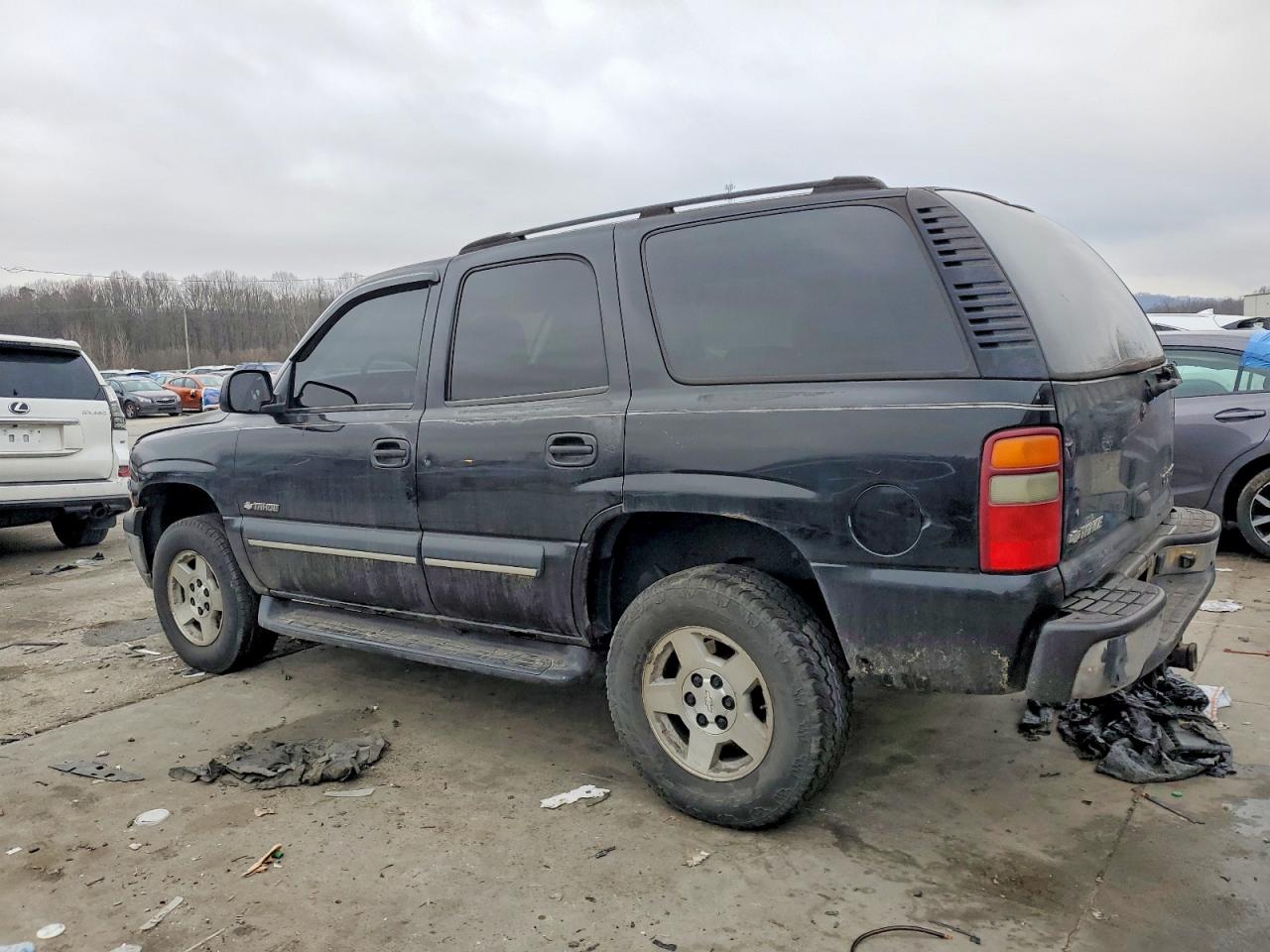2003 CHEVROLET TAHOE K1500 photo 2