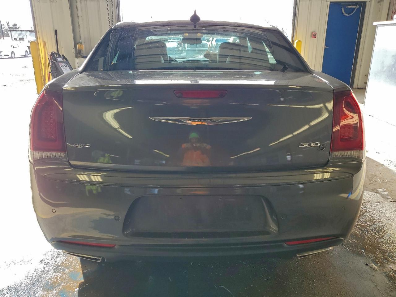 2018 CHRYSLER 300 S photo 11