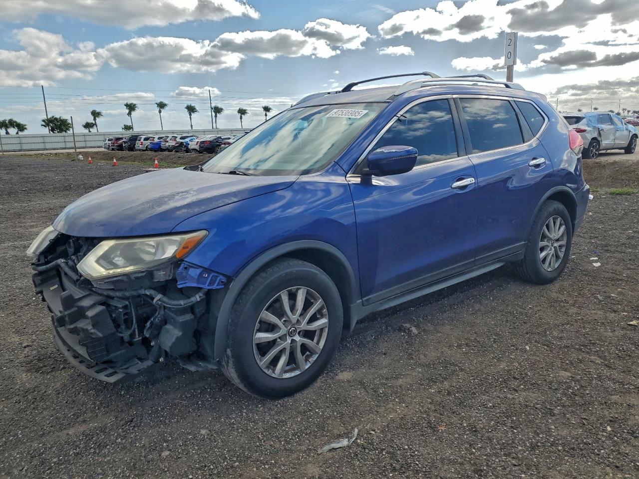 2017 NISSAN ROGUE