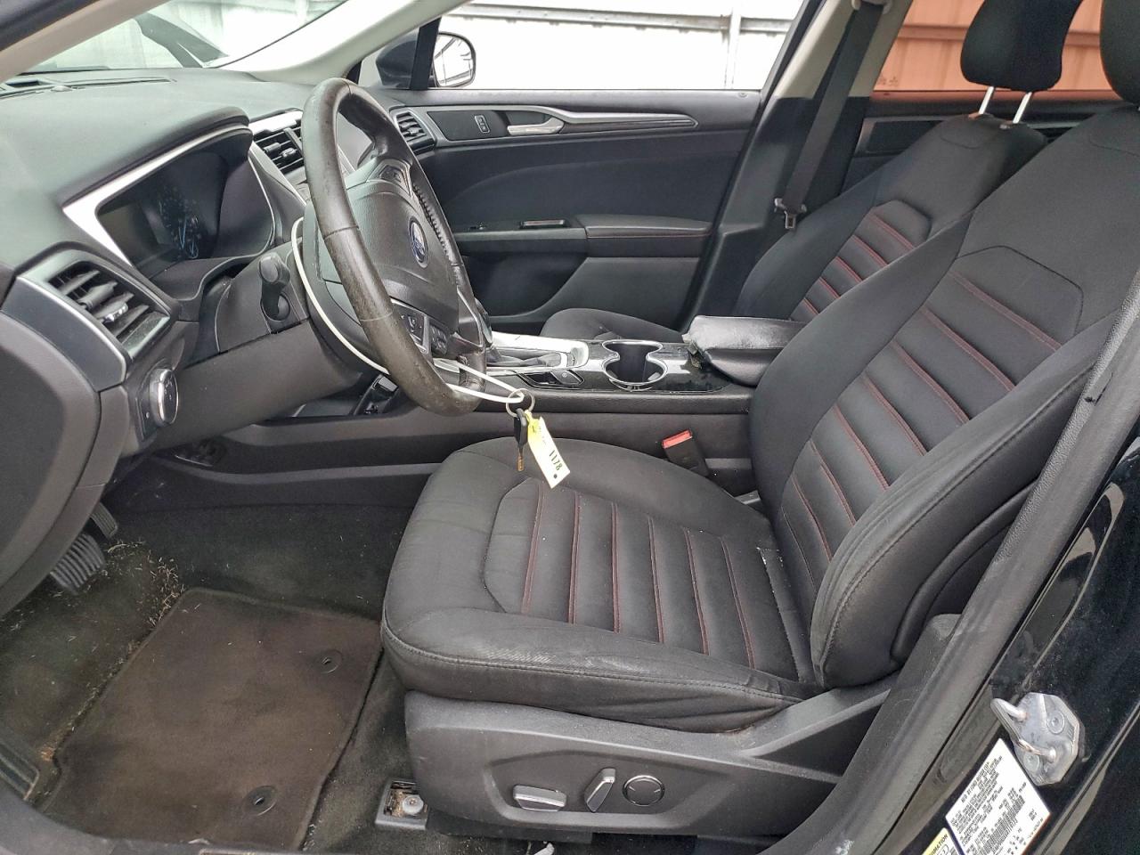 2016 FORD FUSION SE photo 13