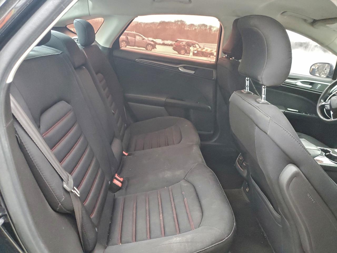 2016 FORD FUSION SE photo 19