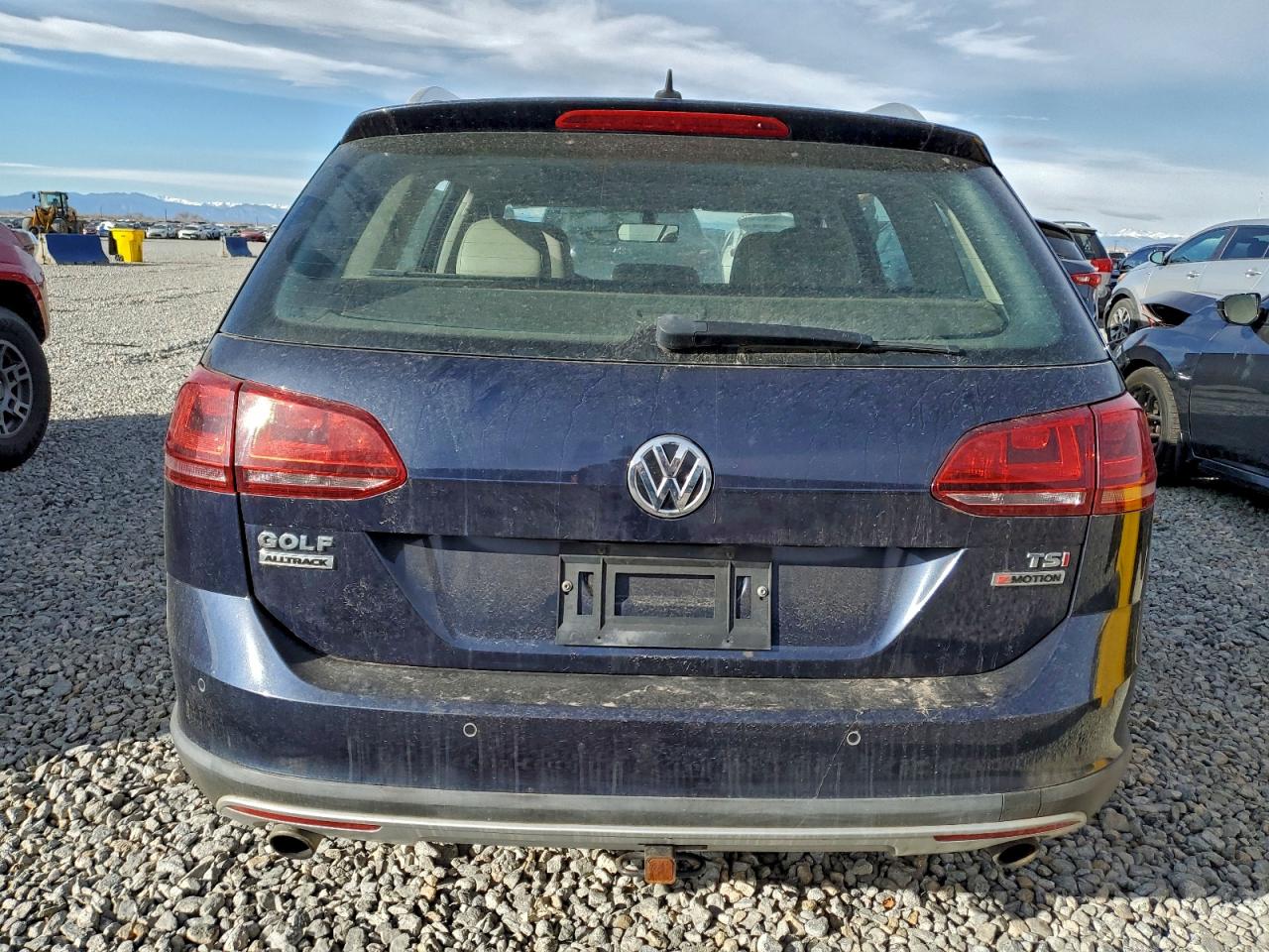 2017 VOLKSWAGEN GOLF ALLTRACK S photo 6