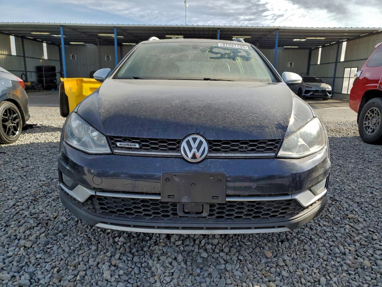 2017 VOLKSWAGEN GOLF ALLTRACK S photo 5