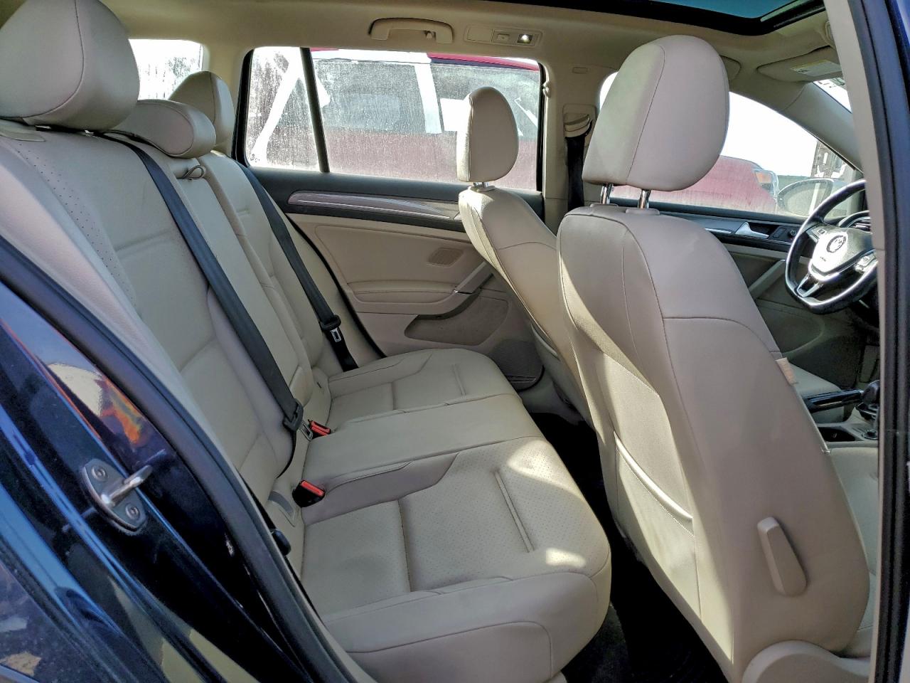 2017 VOLKSWAGEN GOLF ALLTRACK S photo 10