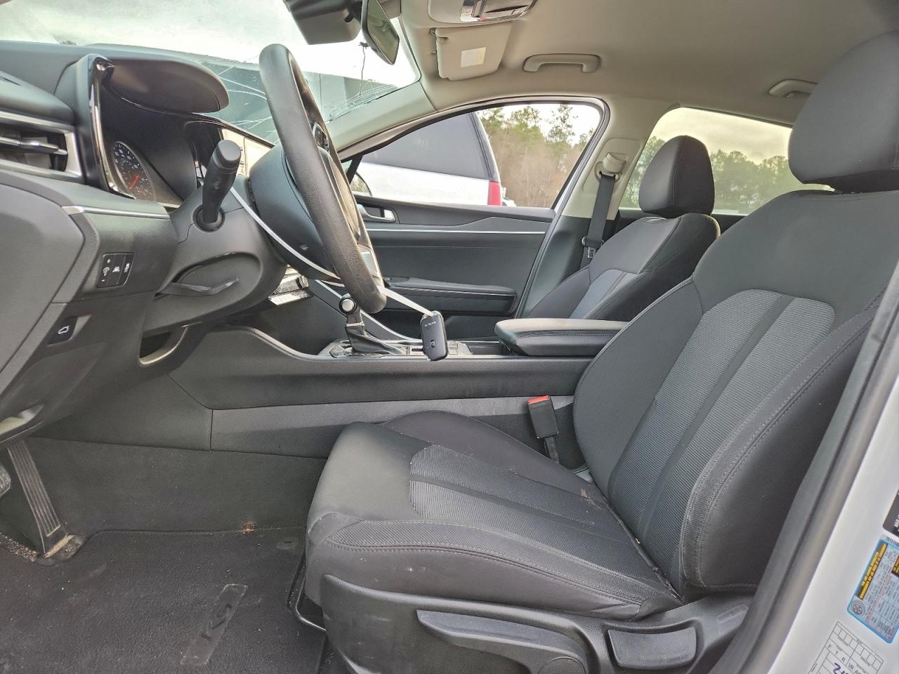 2023 KIA K5 LXS photo 7