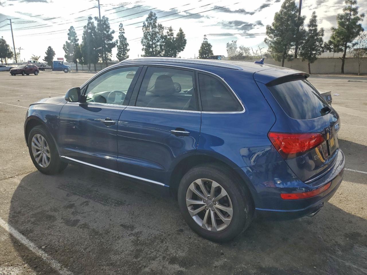 2016 AUDI Q5 PREMIUM photo 2