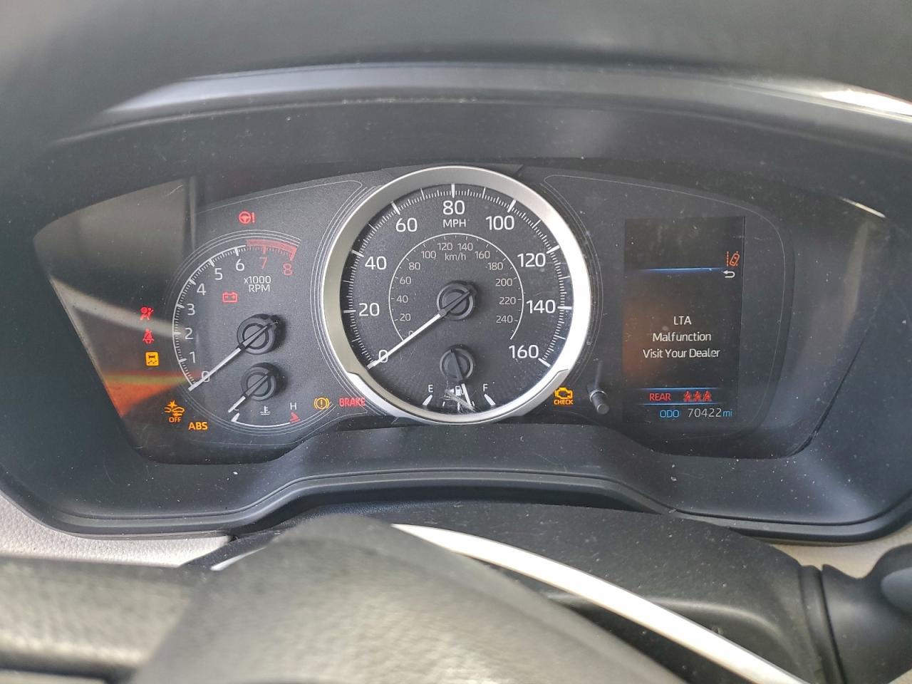 2022 TOYOTA COROLLA LE photo 9