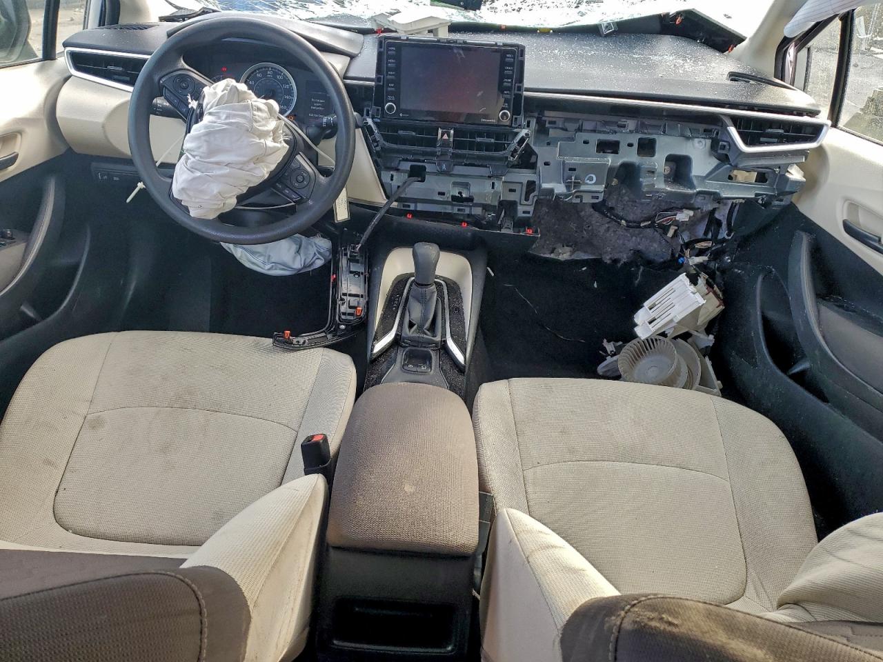 2022 TOYOTA COROLLA LE photo 8