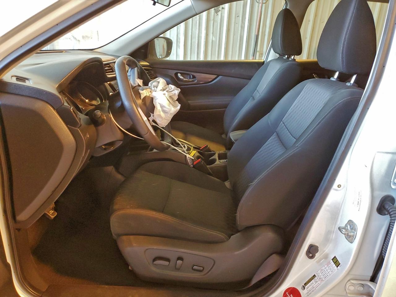 2019 NISSAN ROGUE S photo 7