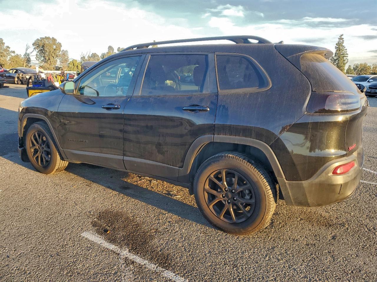 2016 JEEP CHEROKEE SPORT photo 4