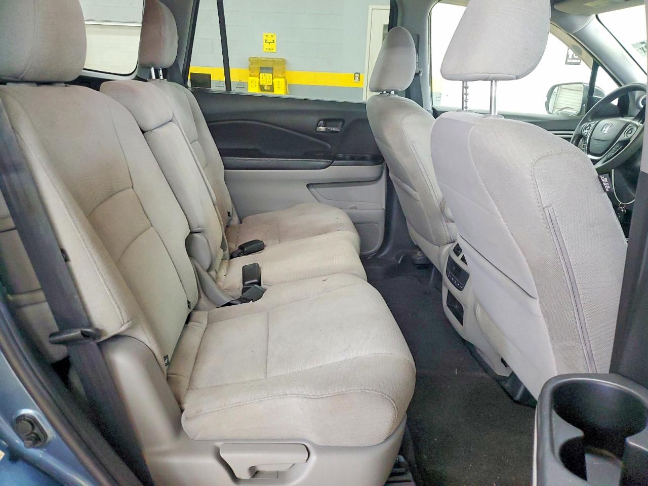 2016 HONDA PILOT EX photo 11
