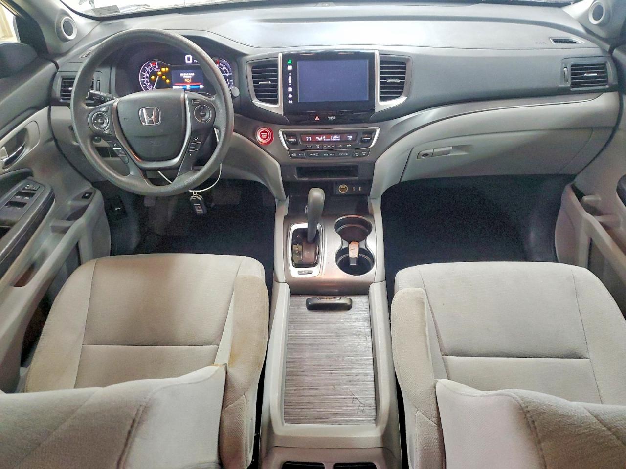 2016 HONDA PILOT EX photo 8
