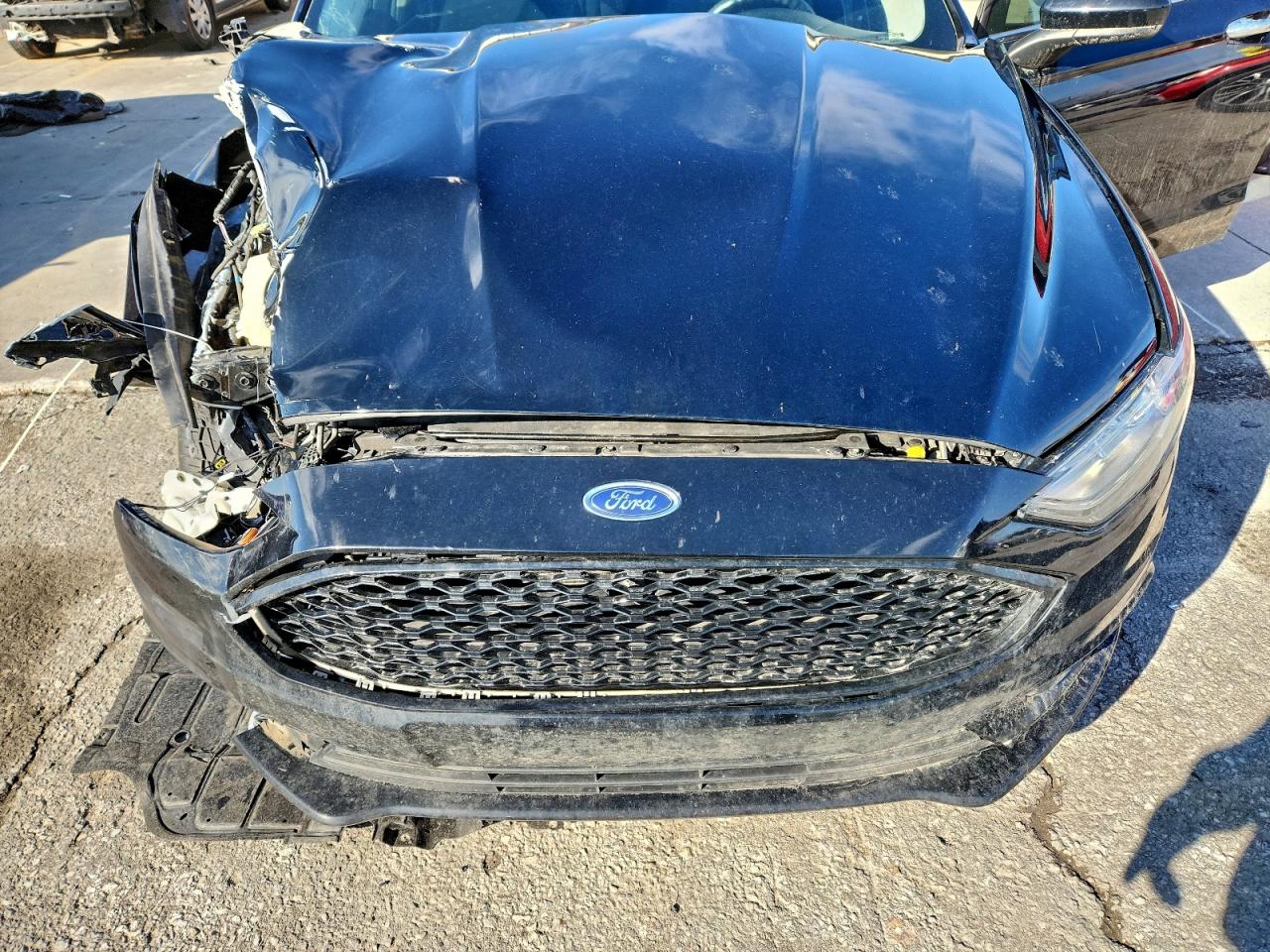 2018 FORD FUSION SE photo 11