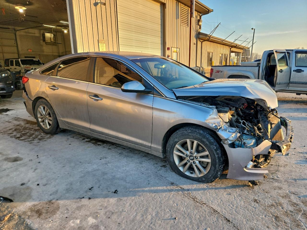 2016 HYUNDAI SONATA SE photo 4