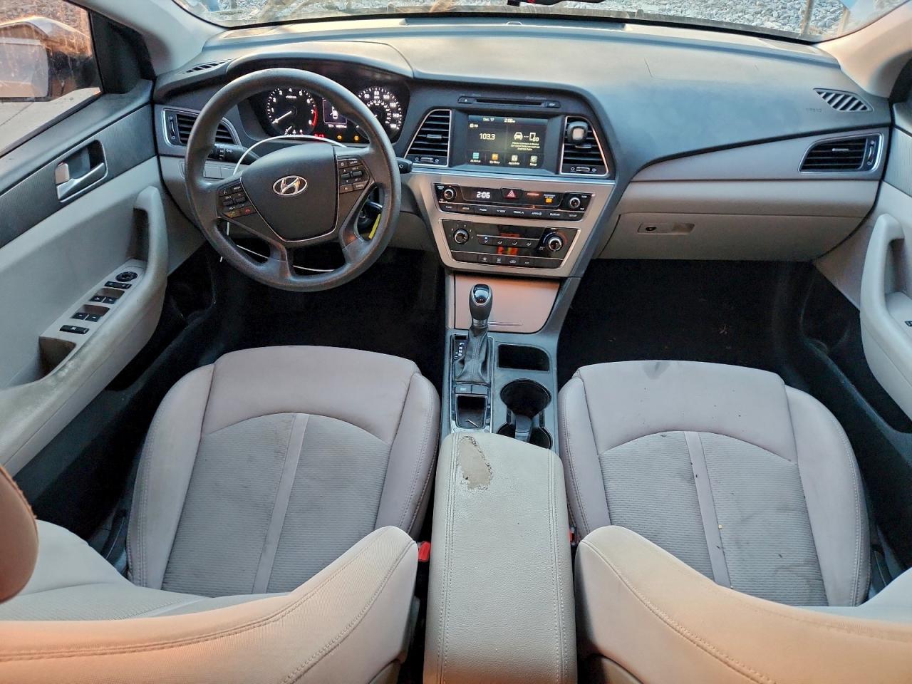 2016 HYUNDAI SONATA SE photo 8