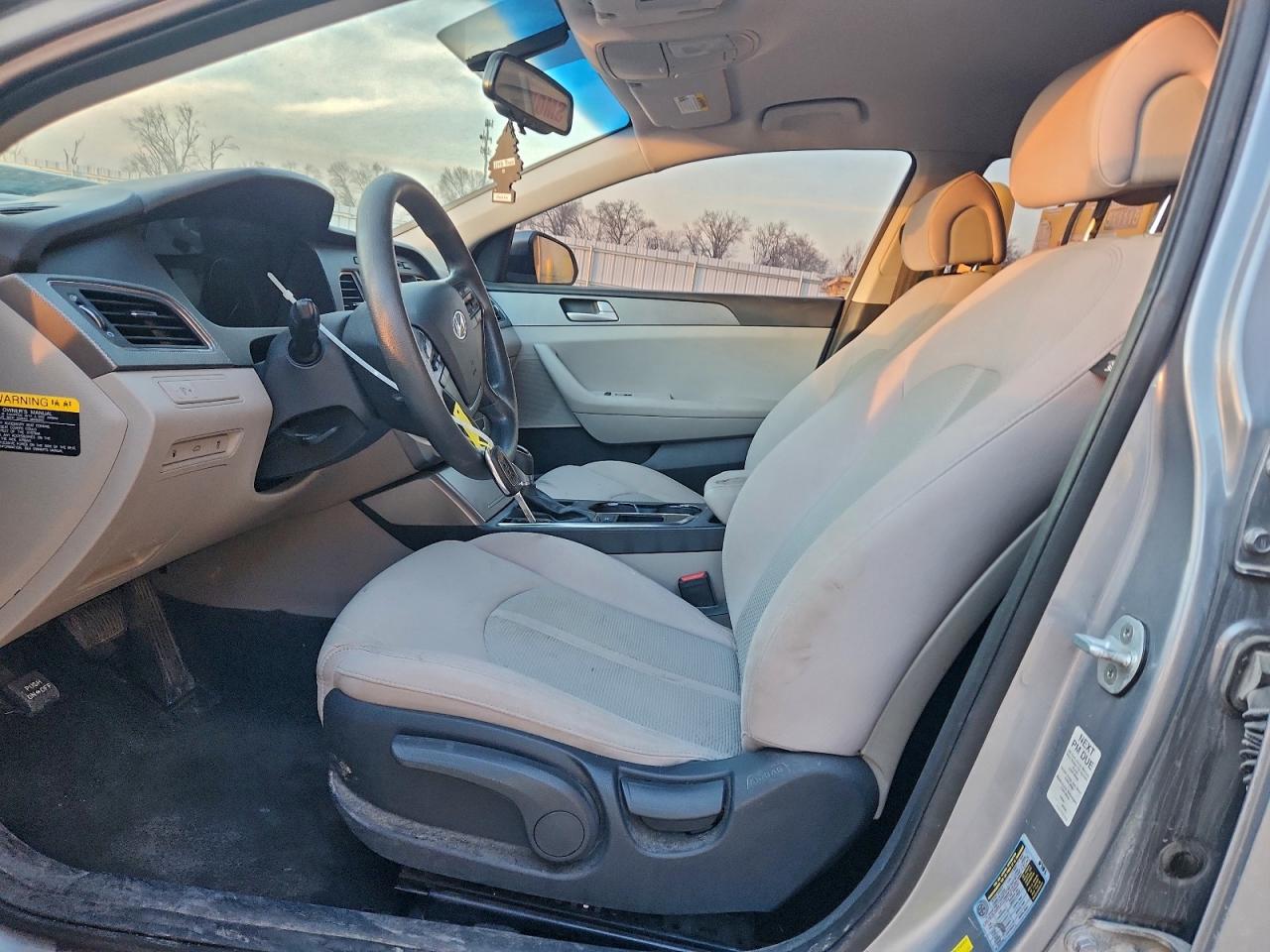 2016 HYUNDAI SONATA SE photo 7