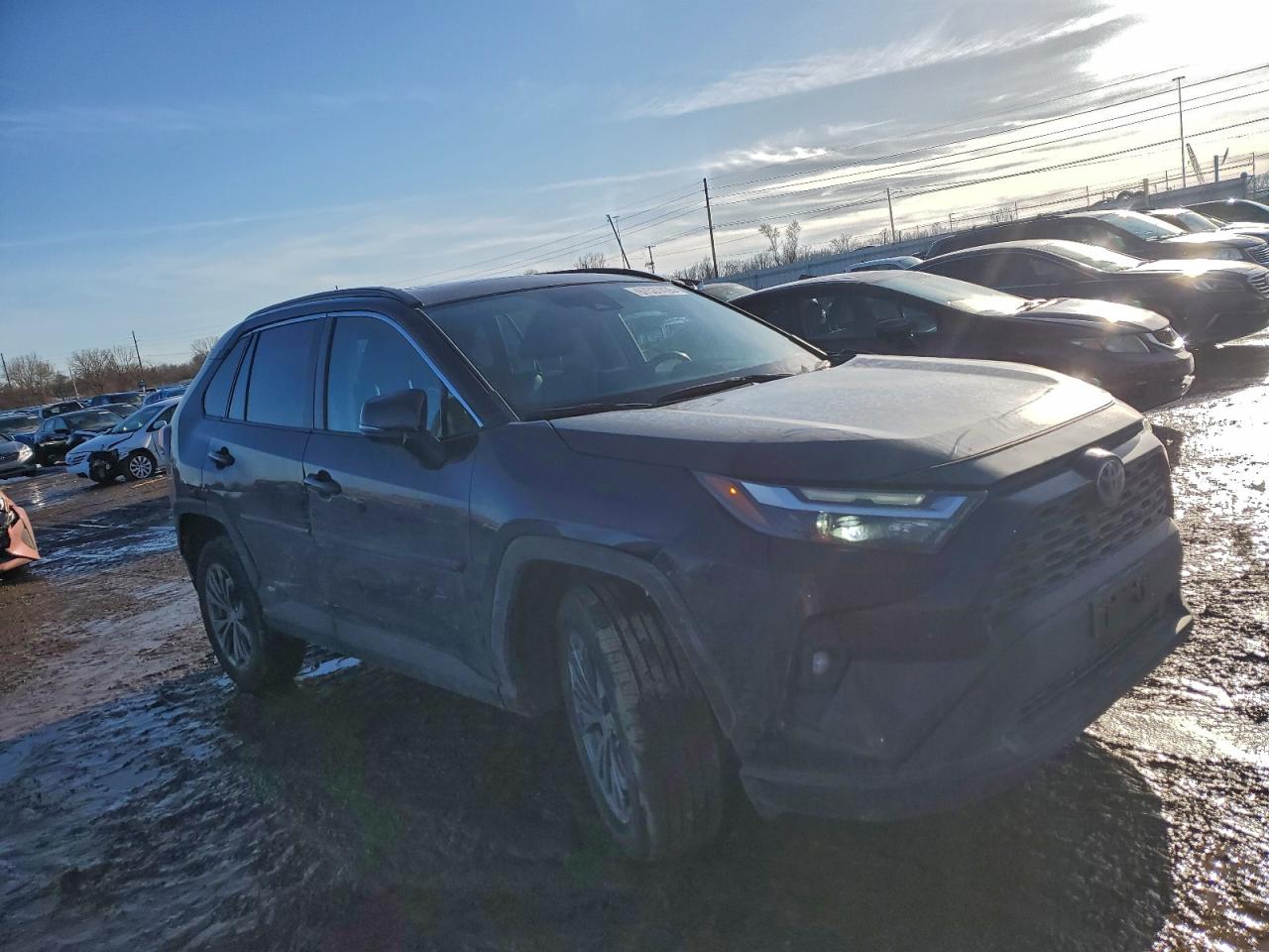 2022 TOYOTA RAV4 XLE PREMIUM photo 4