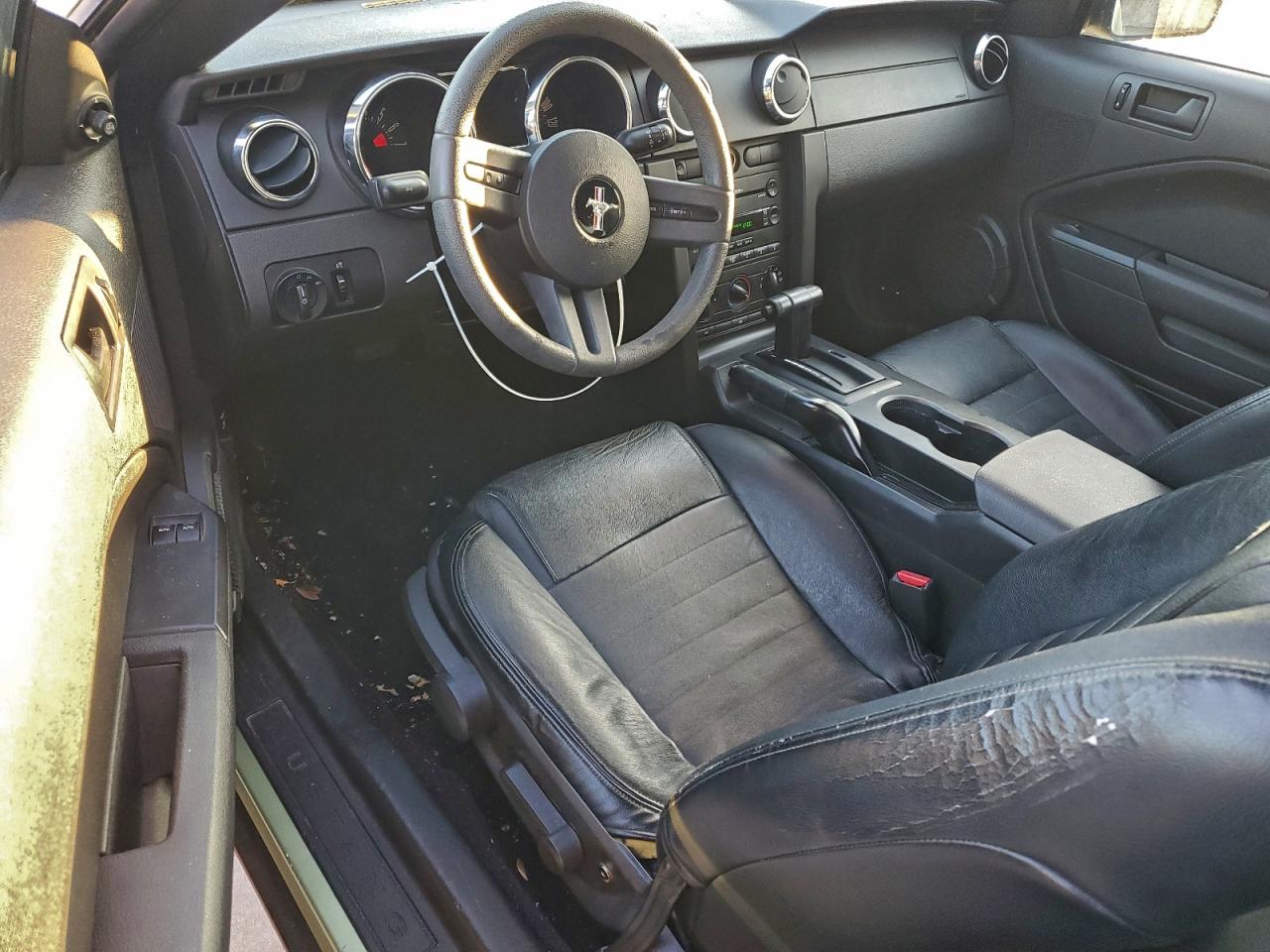 2005 FORD MUSTANG photo 8