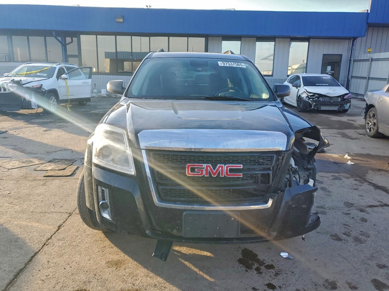 2015 GMC TERRAIN SLE photo 5