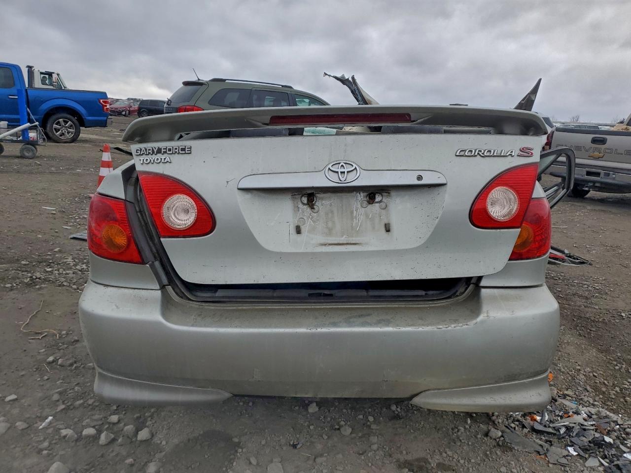 2004 TOYOTA COROLLA CE photo 11