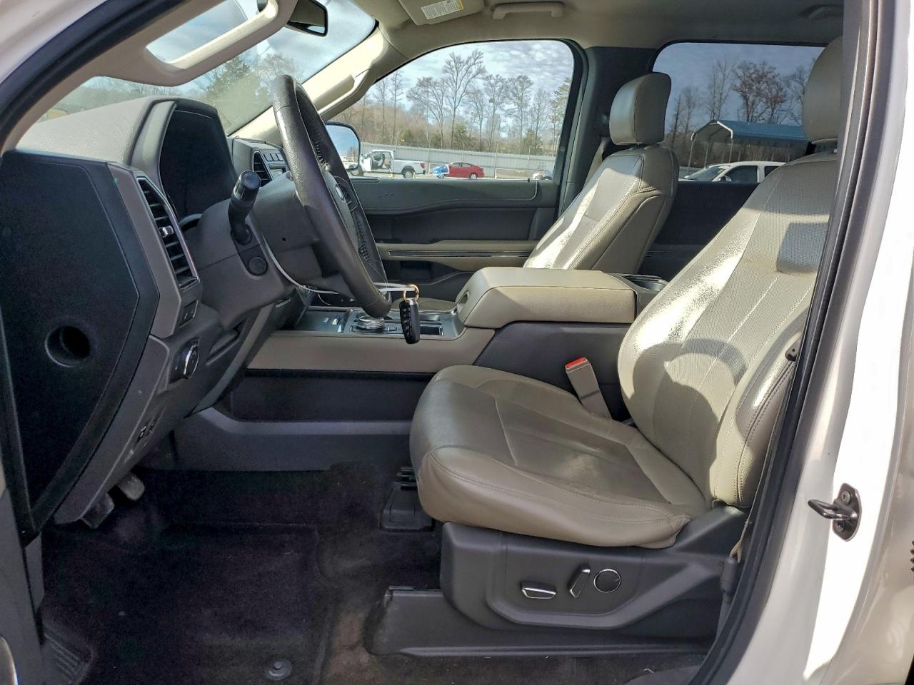 2018 FORD EXPEDITION MAX XLT photo 7