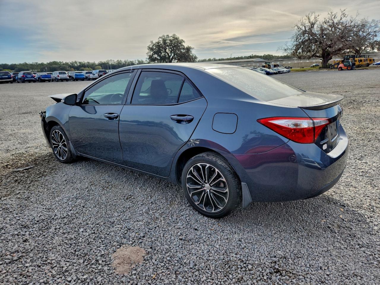 2016 TOYOTA COROLLA L photo 2