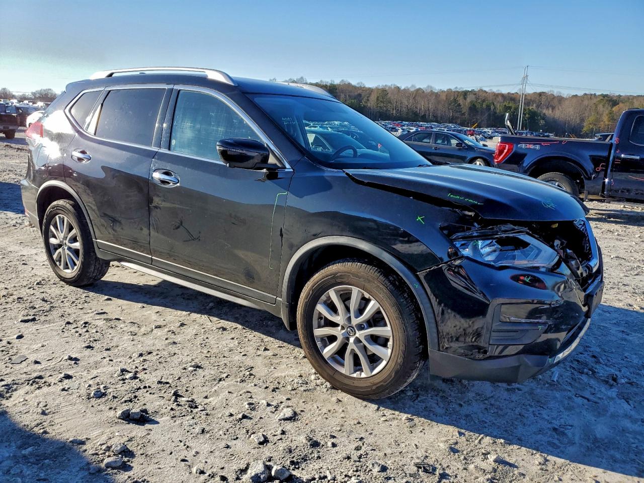 2018 NISSAN ROGUE S photo 4