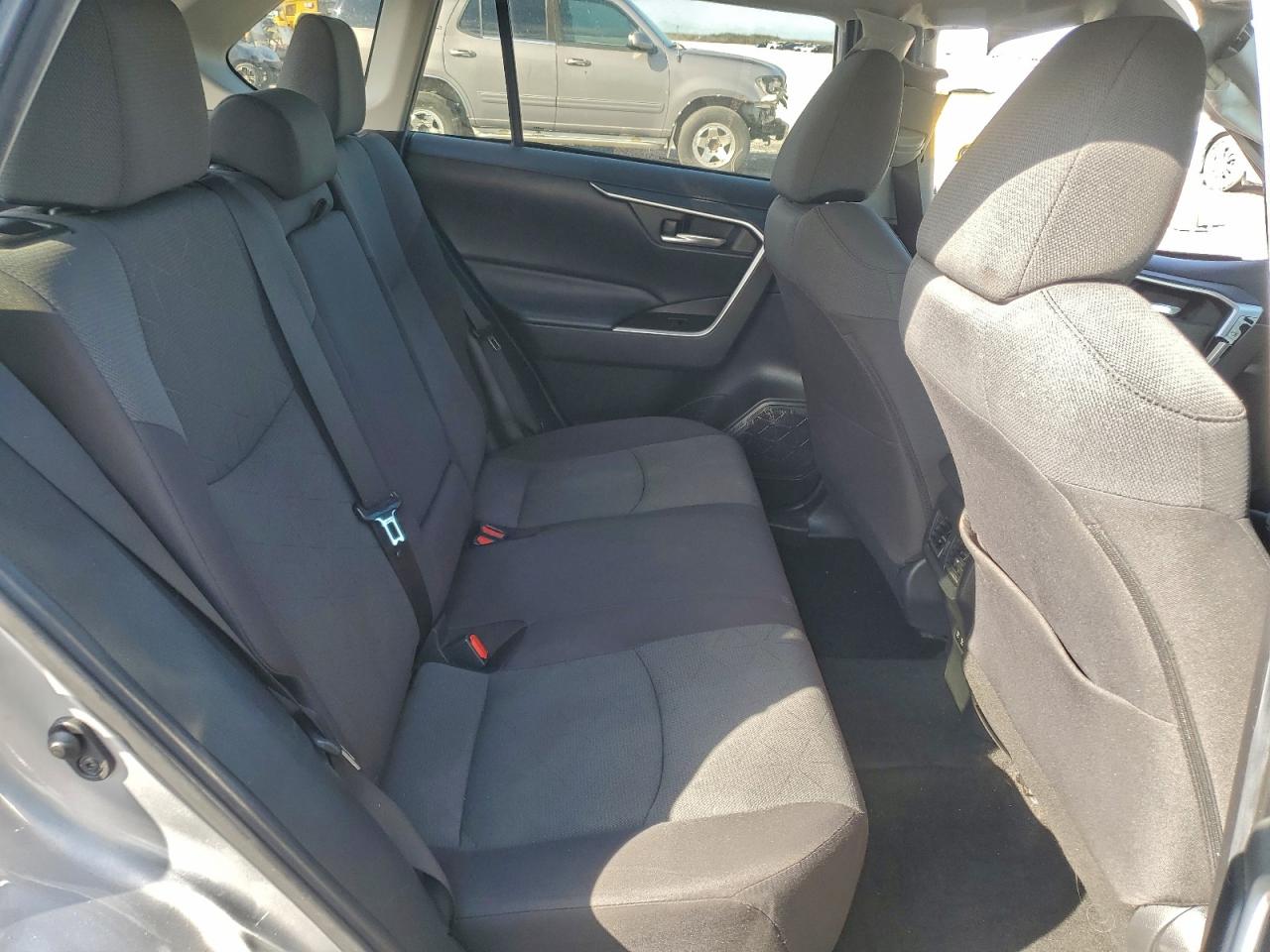 2019 TOYOTA RAV4 XLE photo 11