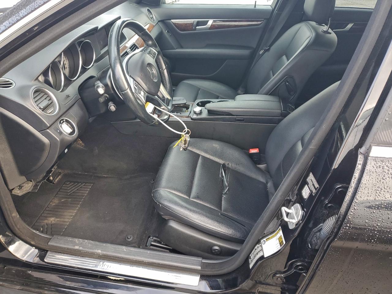 2014 MERCEDES-BENZ C 250 photo 13