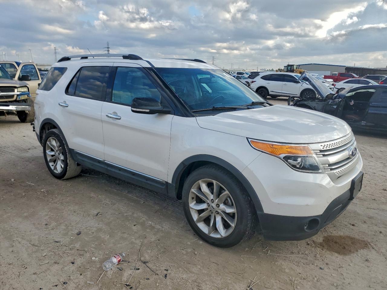 2013 FORD EXPLORER XLT photo 7